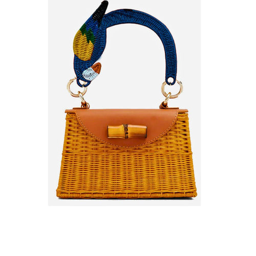 Abigail  Macaw
